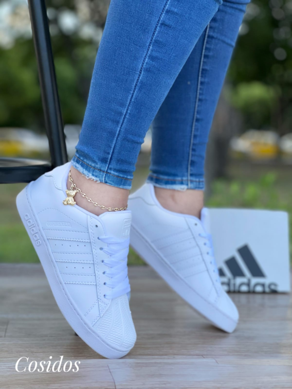 CALZADO ADIDAS DE DAMA